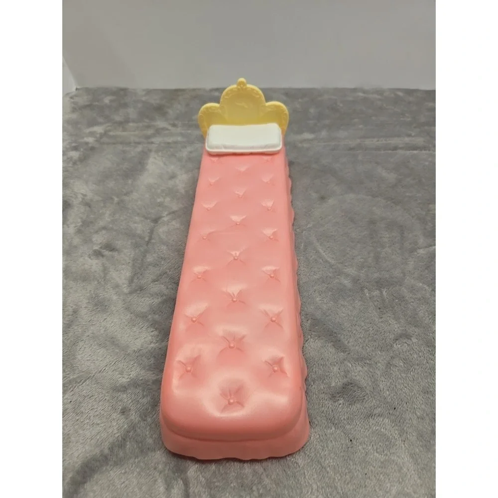 Vintage Barbie Pink Tufted‎ Daybed Bed with Yellow Crown Headboard and Drawer